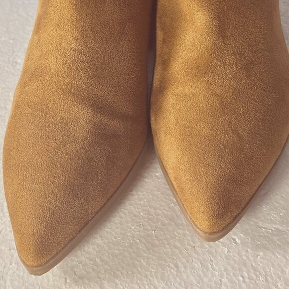 Express SZ 6 Chelsea Tan faux suede look ankle boot modern western retro essenti - Picture 9 of 13